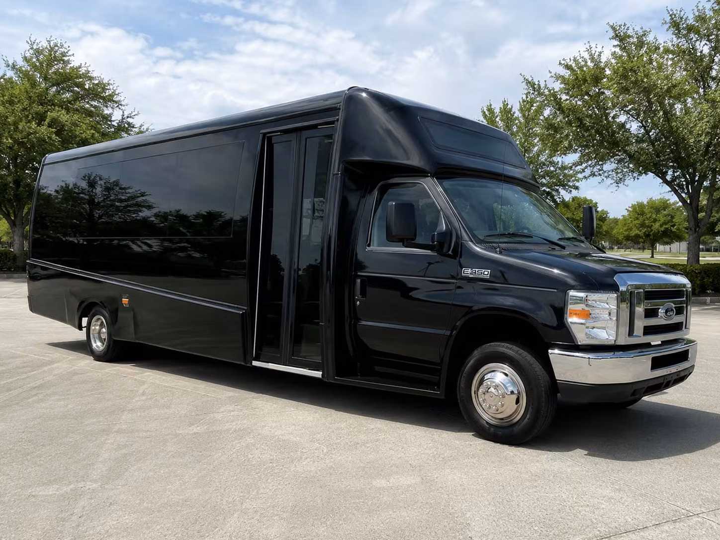 15 passenger minibus