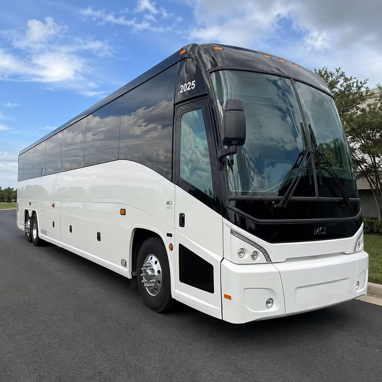 concert bus rentals to toyota center kennewick and the tri cities biggest venues