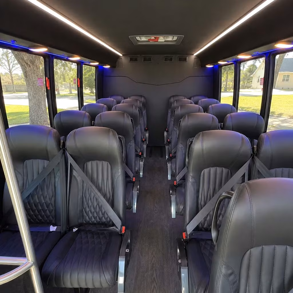 kennewick 30 passenger minibus rental